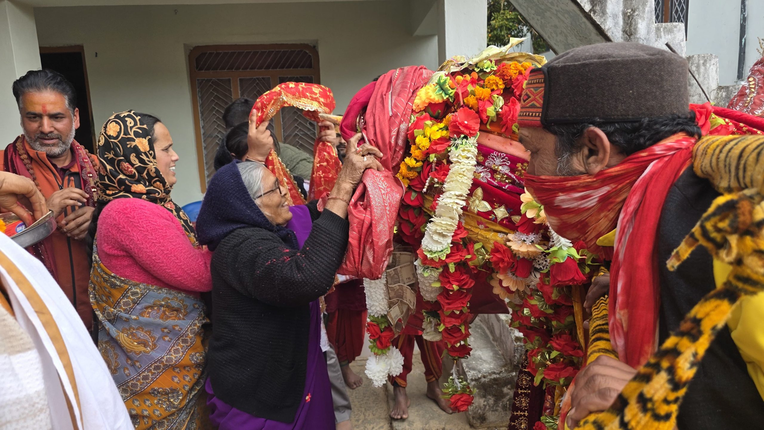 कालीमाई दिवारा यात्रा पहुंची सिद्धपीठ कालीमठ, कल धार्मिक अनुष्ठानों के साथ होगा समापन।