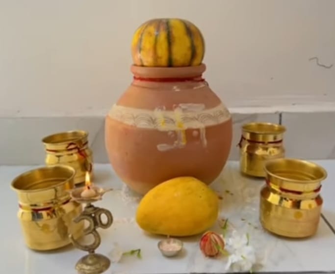 अक्षय तृतीया,गर्मी, मटका और बचपन की यादें…