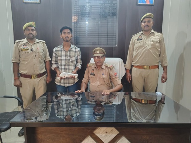 सतर्क पुलिसिंग से टली वारदात: अवैध तमंचे के साथ युवक गिरफ्तार।