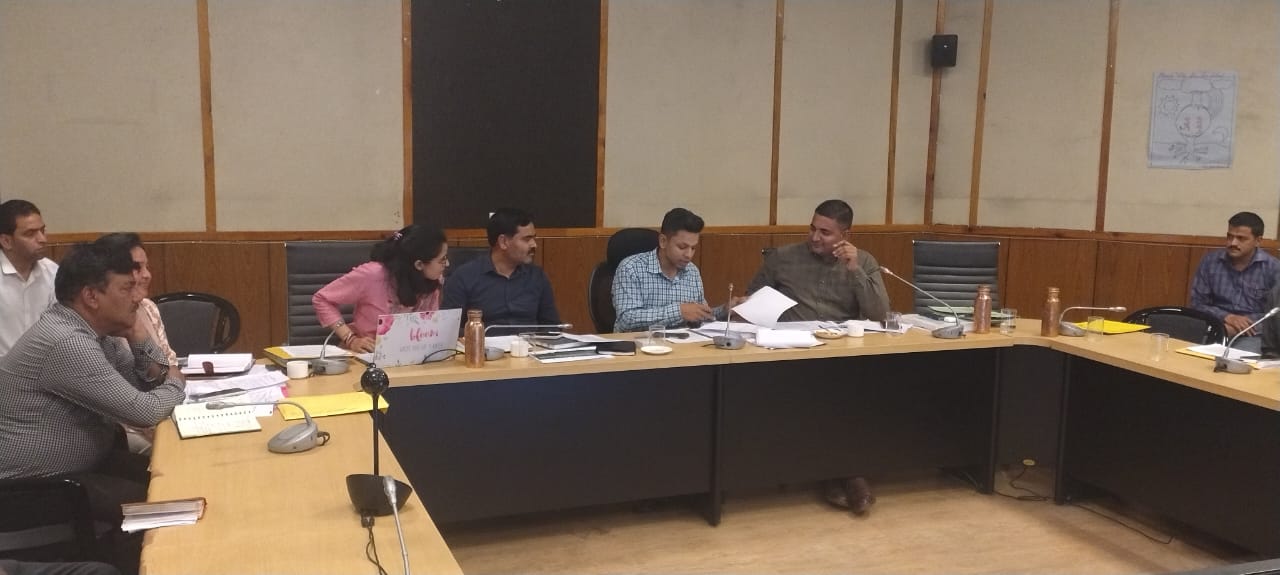 जिला गंगा सुरक्षा समिति की बैठक आयोजित, विभिन्न महत्वपूर्ण बिंदुओं पर हुई समीक्षा।