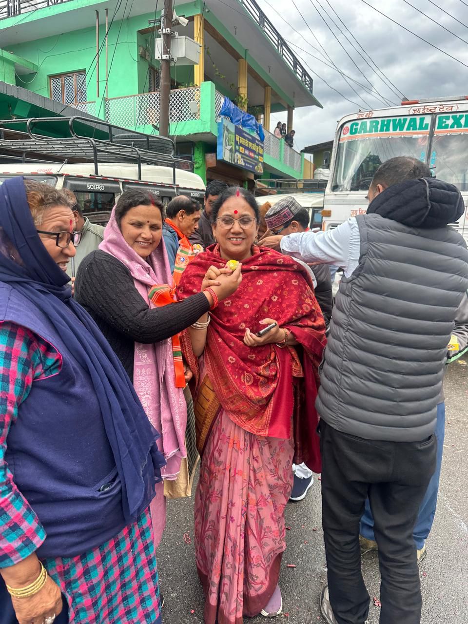 भाजपा की जीत पर रुद्रप्रयाग में जश्न, केदारनाथ धाम में हुई विशेष पूजा-अर्चना।