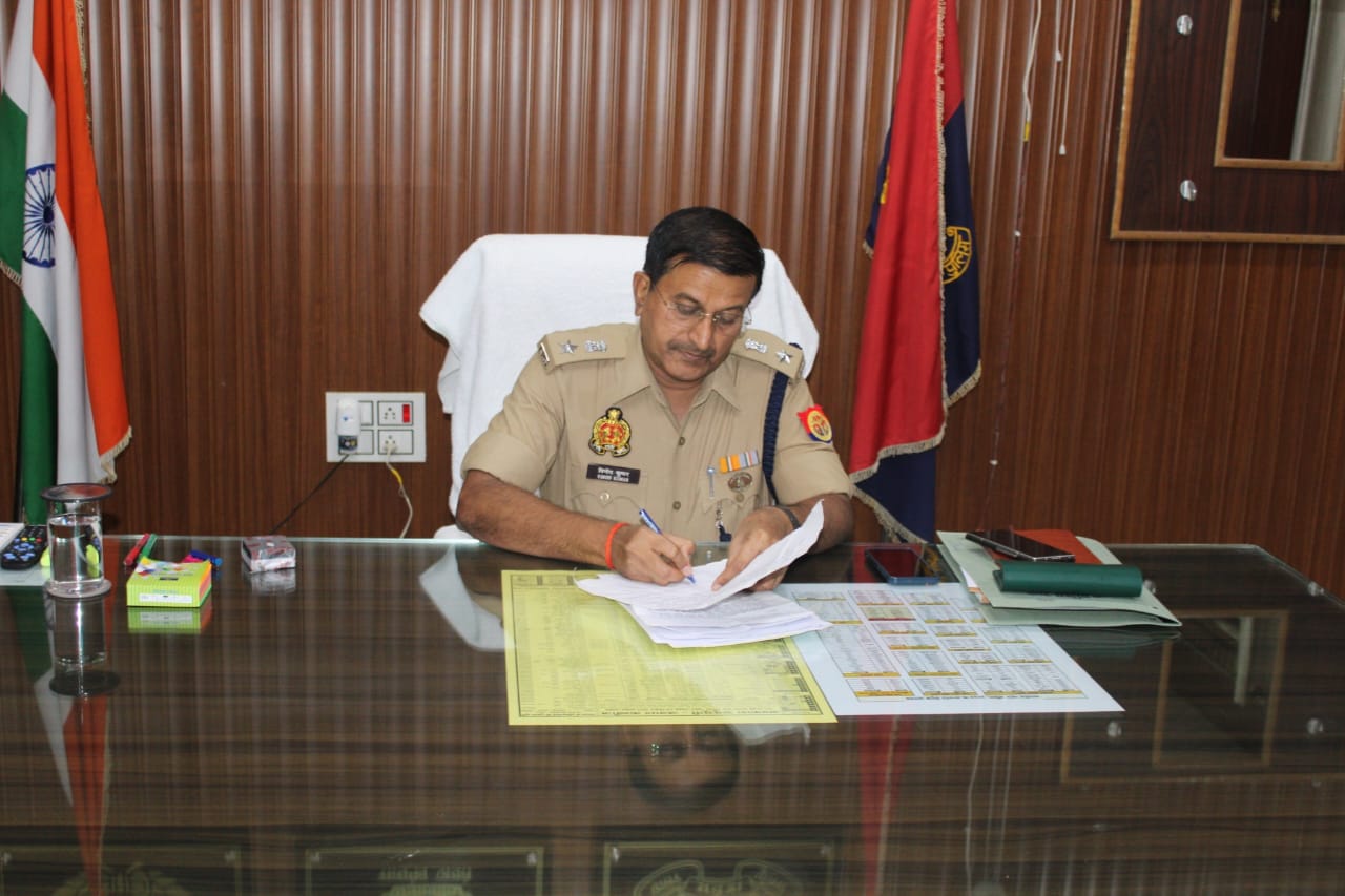 जनता दर्शन में एसपी ने सुनी शिकायतें, त्वरित कार्रवाई के निर्देश