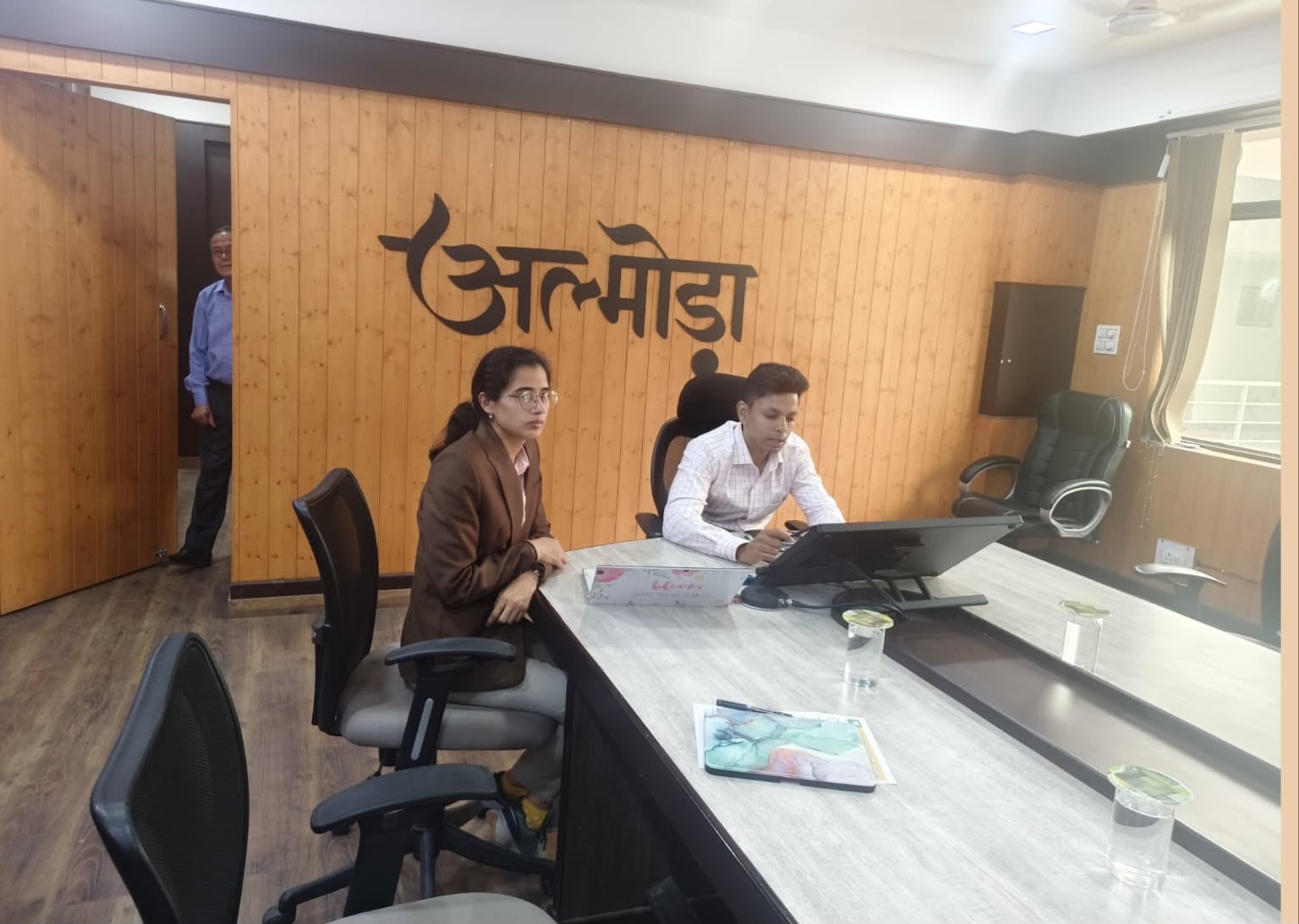 जिलाधिकारी ने विशेष गहन पुनरीक्षण (एसआईआर) कार्यों की समीक्षा कर समयबद्ध एवं त्रुटिरहित कार्रवाई के दिए निर्देश।