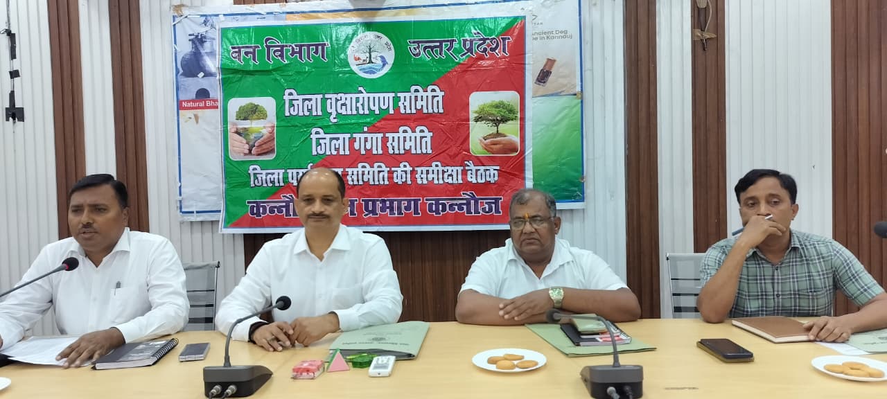 सड़क किनारे कूड़ा मिला तो जिम्मेदारों पर होगी कार्रवाई, कोल्ड स्टोरेज नवीनीकरण से पहले लेनी होगी एनओसी।