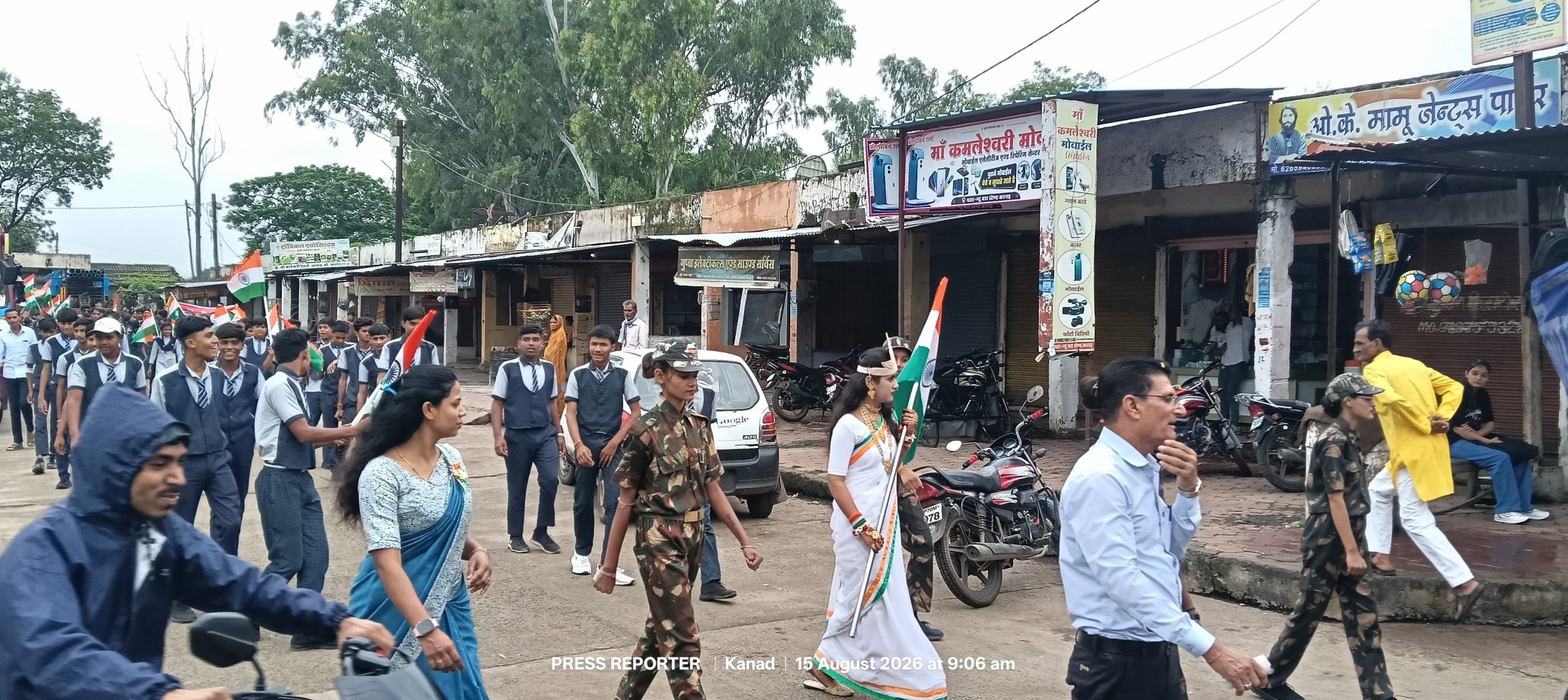 नगर में स्वतंत्रता दिवस हर्षोल्लास के साथ मनाया गया, प्रमुख मार्गों से निकली प्रभात फेरियां।