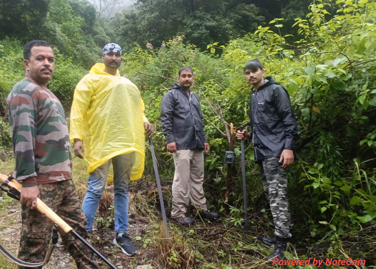 सीएडीओ वन विभाग काकुल पुंडीर ने बताया कि मोहन वन क्षेत्र के ग्राम सभा डबरा सौराल वन्य जीव कैंप को लेकर जागरूकता कार्यक्रम।