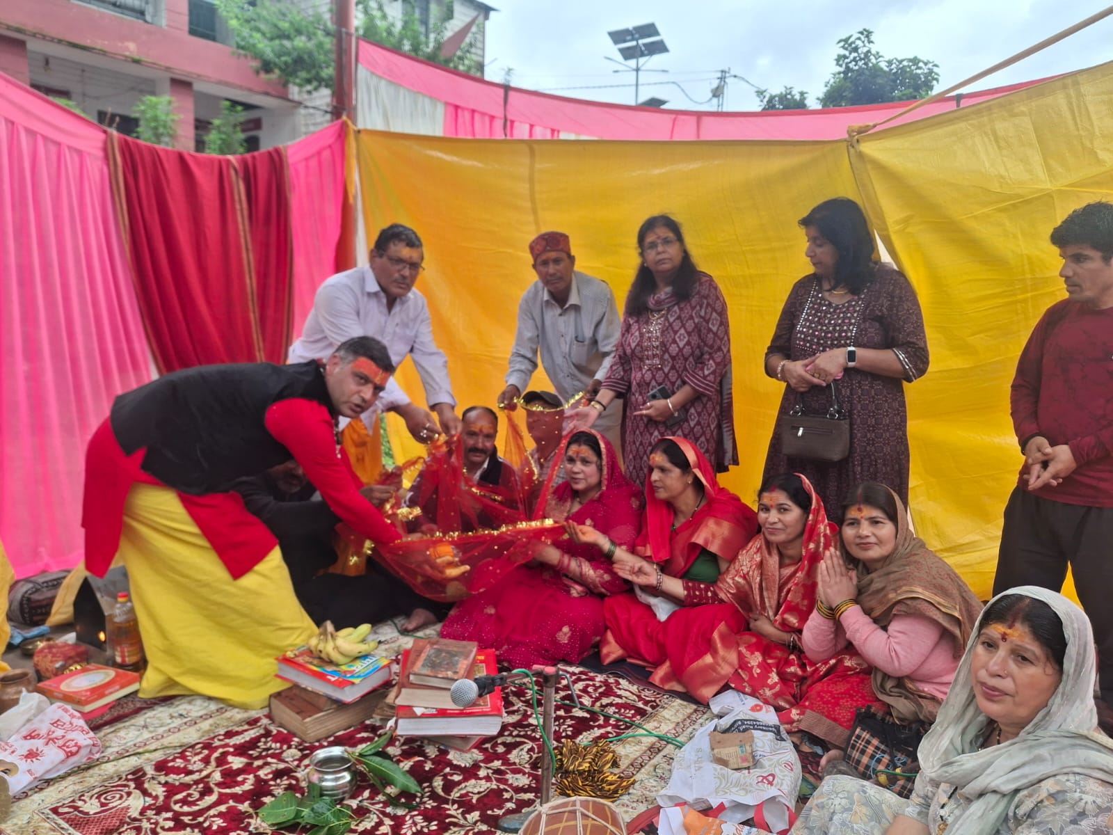 पूर्णाहुति के साथ सम्पन्न हुआ अखण्ड रामायण पाठ। भक्तिमय रहा रामलीला मैदान।