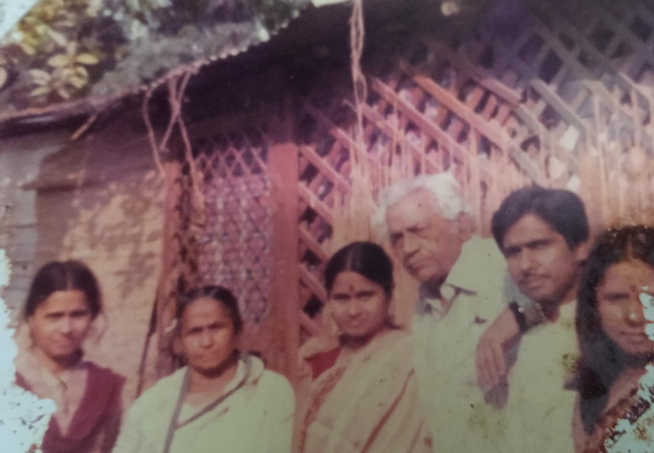 महाकवि देवराज दिनेश का ओजस्वी स्वर स्मृति पटल‌पर अंकित है