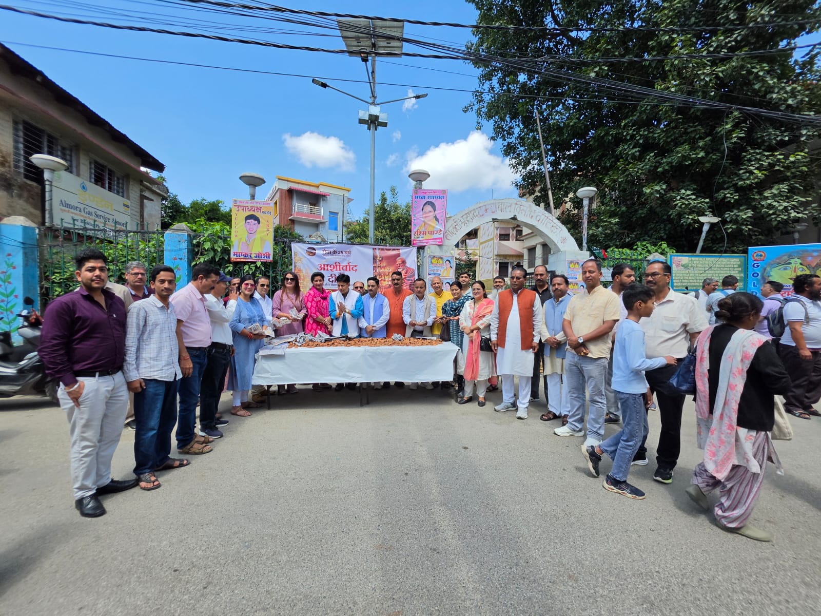 ‘आशीर्वाद का दिया’ कार्यक्रम के तहत दीयों का वितरण, 17 सितंबर को दीपोत्सव में सहभागिता का आह्वान।