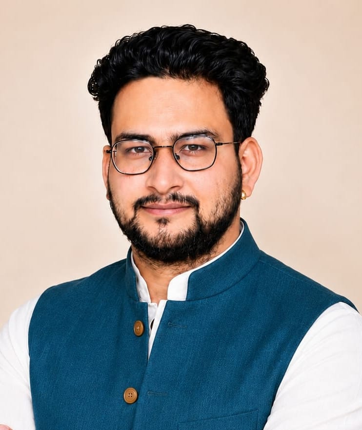 जिला चिकित्सालय अल्मोड़ा को ढाई माह बाद मिला फिजिशियन, मरीजों को मिली बड़ी राहत : वैभव पाण्डे 