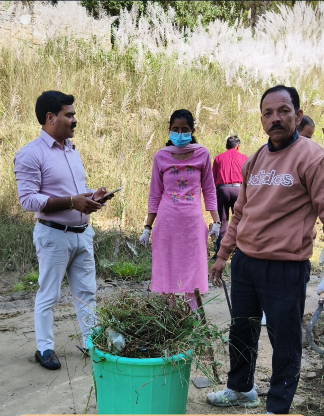 सेवा पखवाड़ा के अंतर्गत जनपद के अन्तर्गत जनपद अल्मोड़ा में स्वच्छता अभियान।