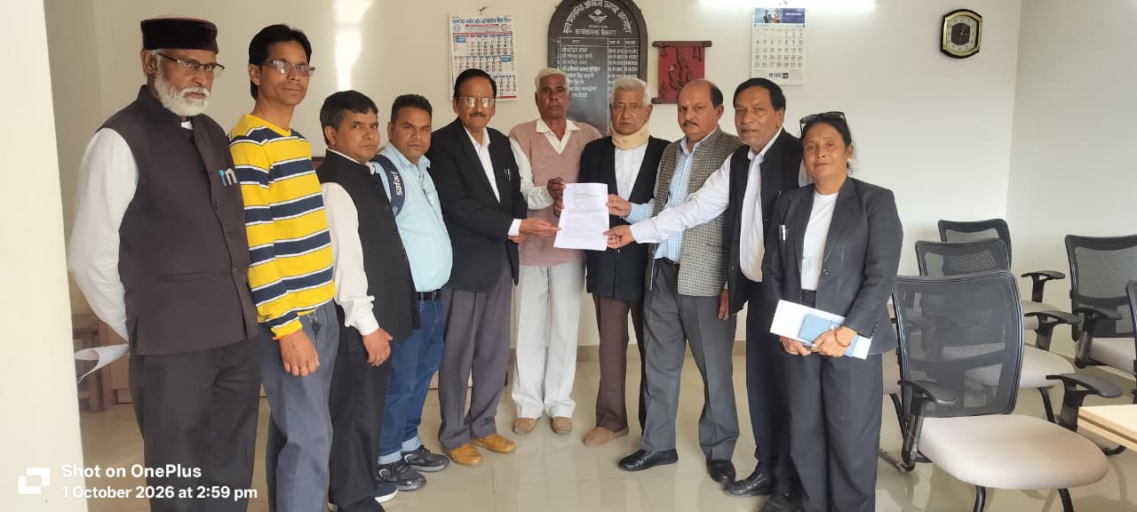 सोशल मीडिया पर कथित व्यक्ति द्वारा सोसल मीडिया में पोस्ट को लेकर दीया ज्ञापन।