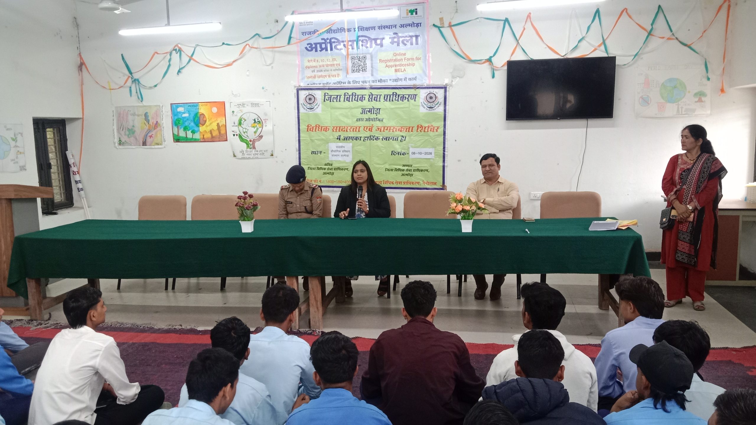 विधिक सेवा प्राधिकरण के निर्देशानुसार अध्यक्ष श्रीकांत पांडे के तत्वावधान में जागरूकता शिविर आयोजित।