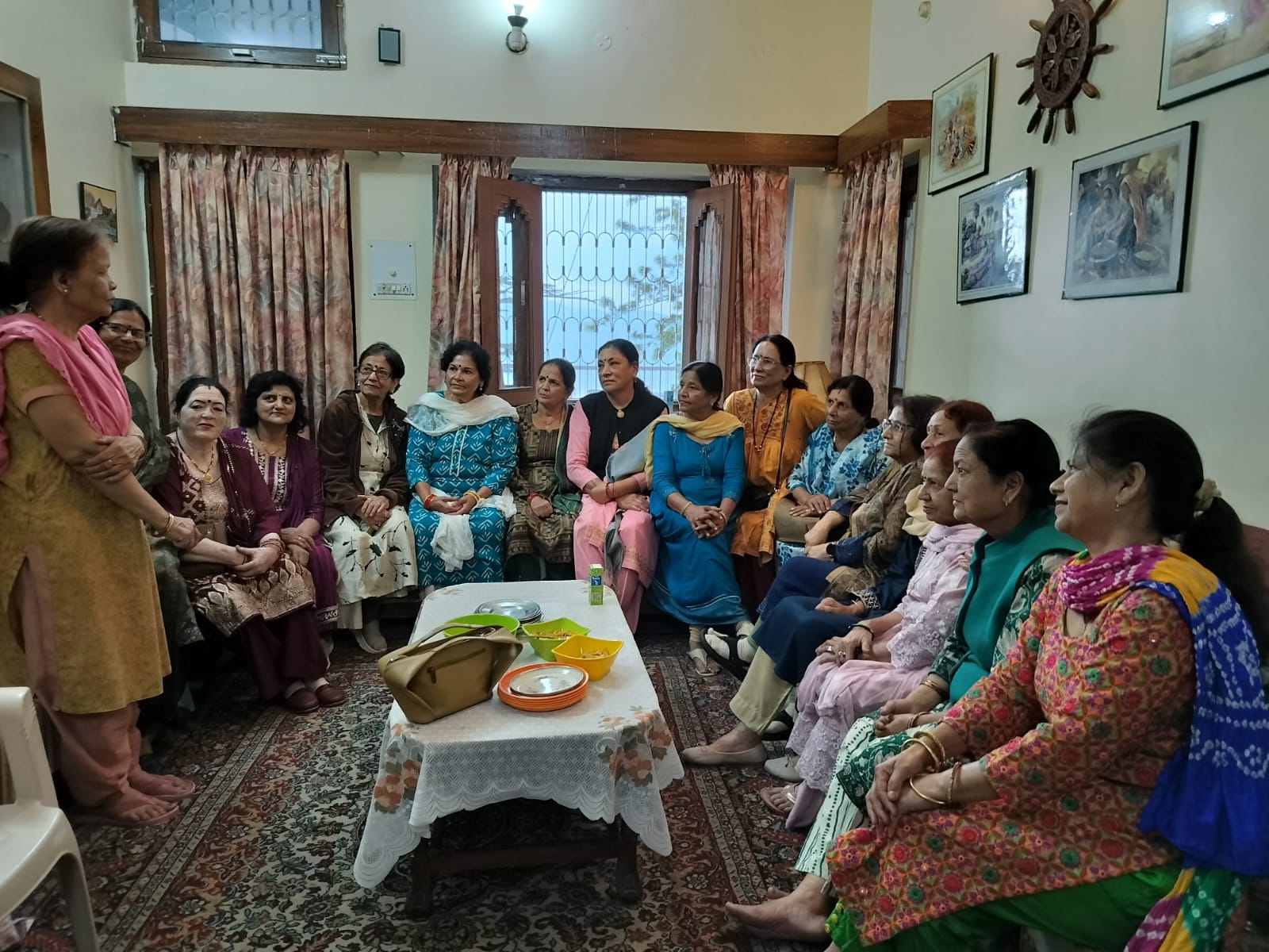 कल महिला कल्याण संस्था द्वारा एक शोक सभा कर स्वर्गीय श्री किशन गुरुरानी जी को श्रद्धांजलि अर्पित की गई।