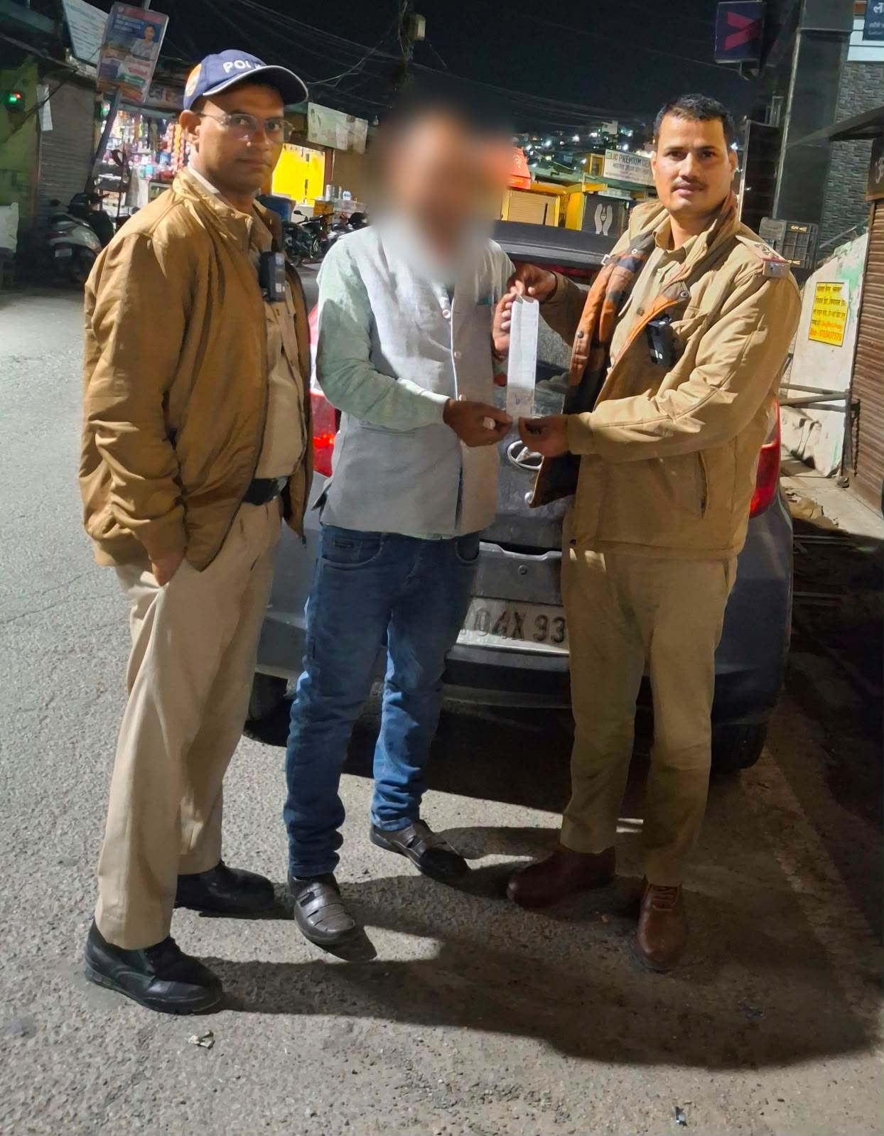 शराब के नेश में वाहन चलाने पर कोतवाली अल्मोड़ा पुलिस की कार्यवाही, 01 चालाक गिरफ्तार, वाहन सीज व ₹15,500 का कोर्ट का चालान।