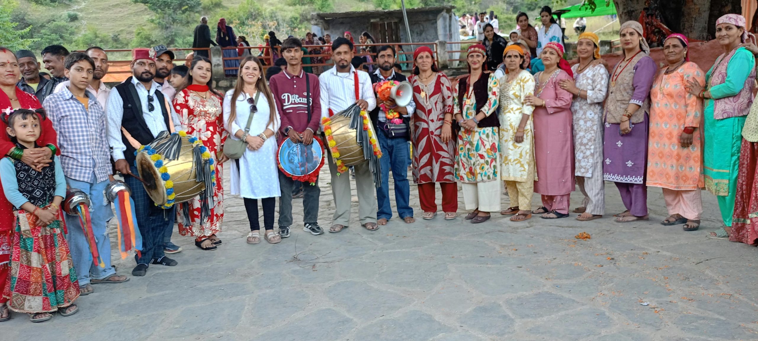 चकराता विधानसभा के लाखामंडल की ऐतिहासिक चिंता सणी माता के नवरात्रि एवं मेले में उमड़ा आस्था का सैलाब पांडव नृत्य और तांदी-झेंता-रांसो ने मन मोहा।