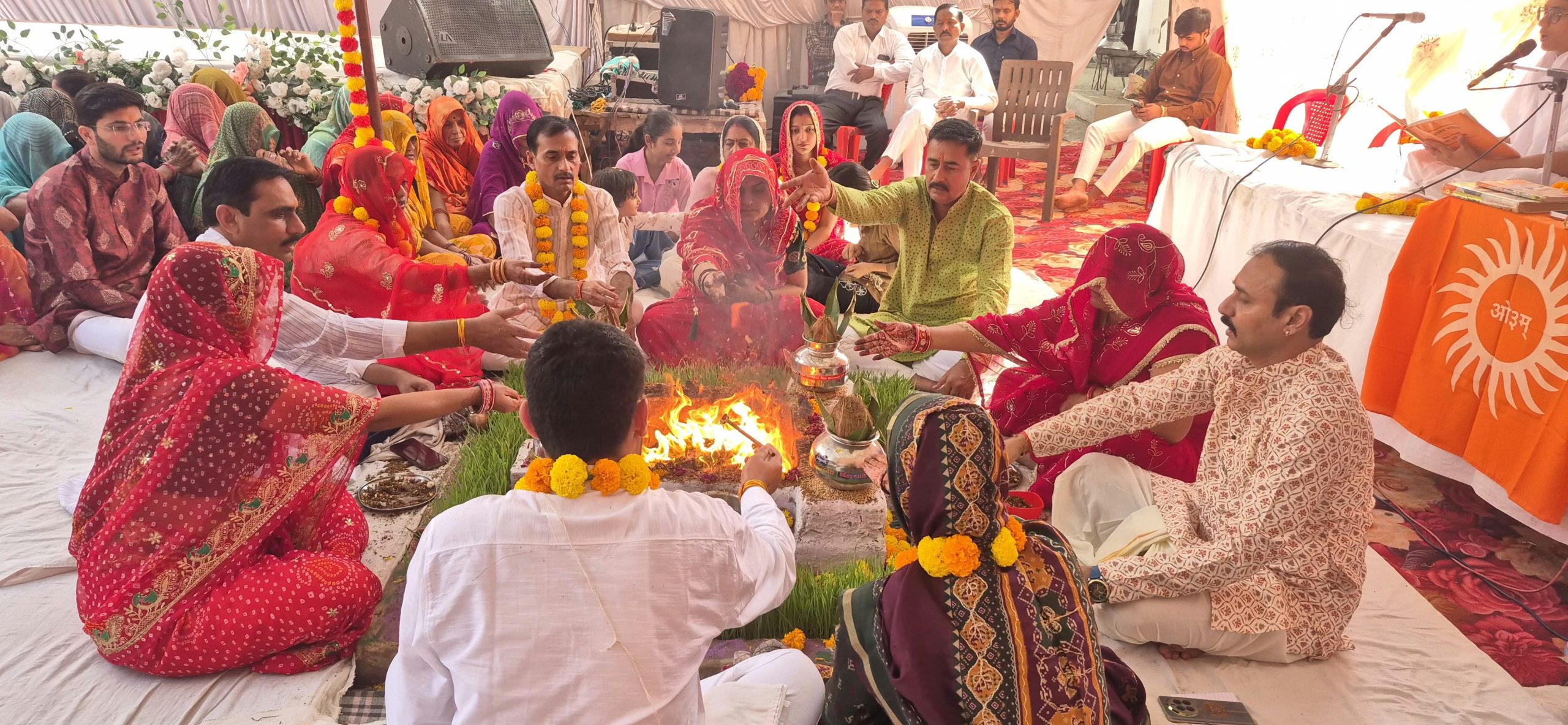 माता-पिता परिवार के सबसे बड़े आधार हैं और उनकी सेवा करना प्रत्येक व्यक्ति का कर्तव्य है।