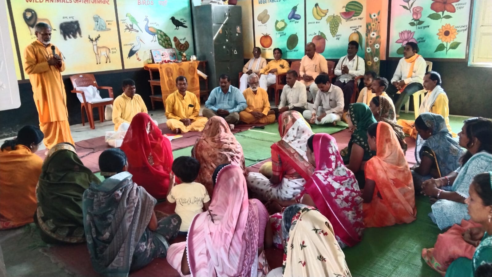 पावन धाम चंपारण में विराट नारी जागरण सम्मेलन हेतु गोष्ठी का आयोजन किया गया।
