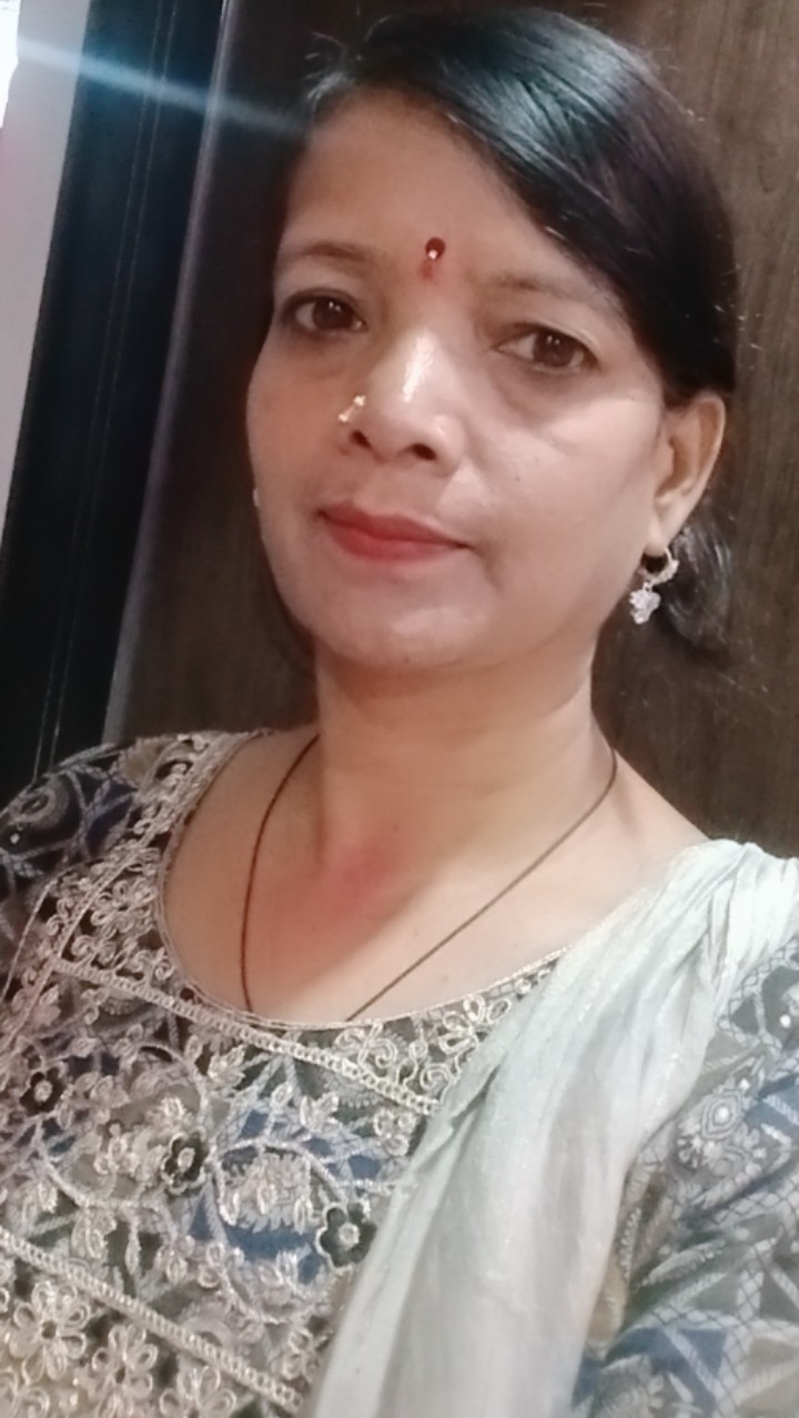  “प्रेम की ज्योत: जीवन का अंधकार मिटाए।”